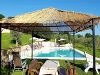 Rustic country house with a view of Lake Bolsena - Swimmingpools