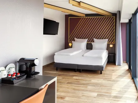 B&B HOTEL Fulda-Hbf Отели рядом с достопримечательностью «Hexenturm»