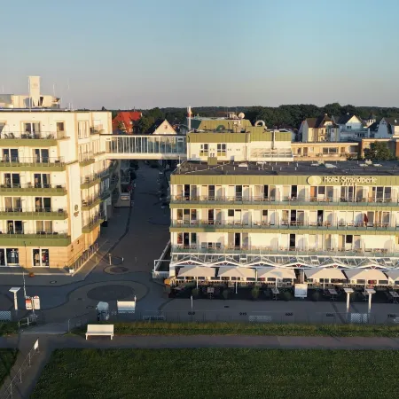Hotel Strandperle Отели в г. Куксхафен