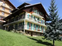 Apartment Near Lifts