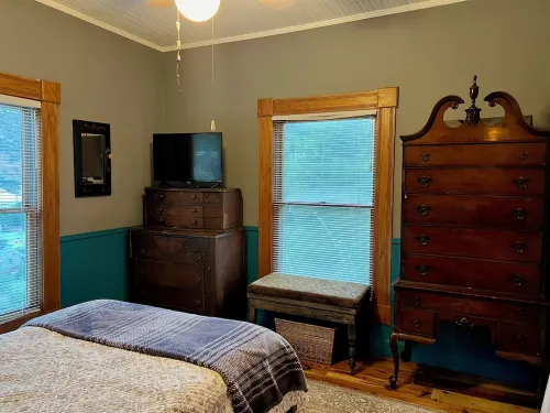 3-Bedroom Cabin in Old Bisbee Hotels in Bisbee