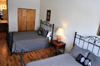 Fox Pine Lodge 3 Bed 3 Bath - balcony