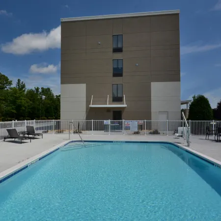 Holiday Inn Express & Suites RALEIGH DURHAM AIRPORT AT RTP by IHG