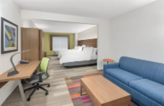Holiday Inn Express & Suites PALM BAY by IHG