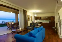 SK Place Luxury Seafront Villas Chania