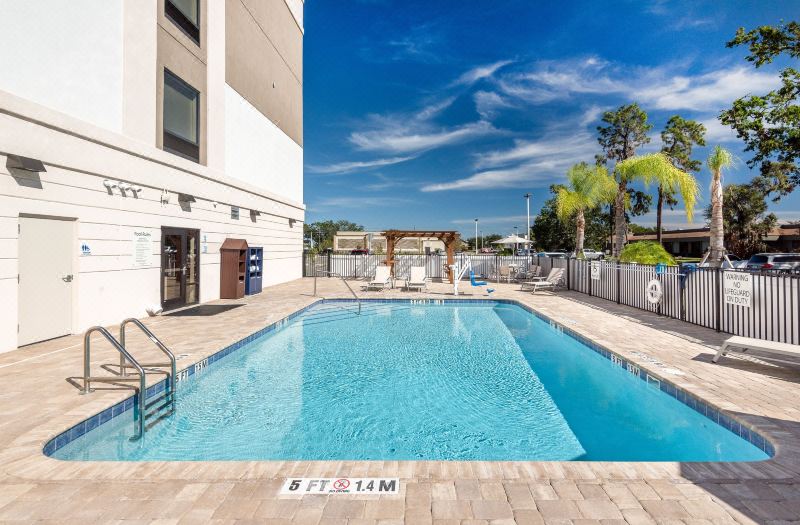 Holiday Inn Express & Suites Lakeland South by IHG photo 2