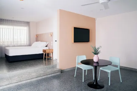 The Mysa Motel Отели в г. Palm Beach