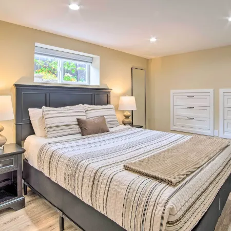 Cozy North Bend Getaway in Walkable Location!