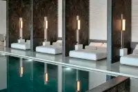 La Réserve Resort - Pools
