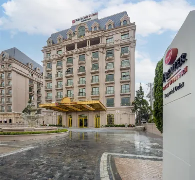 Best Western Premier Imperial Dalat Các khách sạn gần Chùa Linh Phước