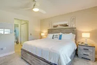Punta Gorda Oasis w/ Saltwater Pool + Gas Grill! - parking