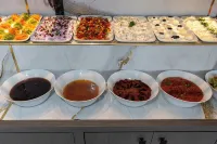 Mays Otel - breakfast