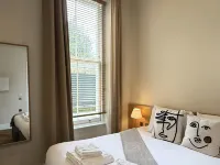 Kula London - Kensington Hotels near Wandsworth