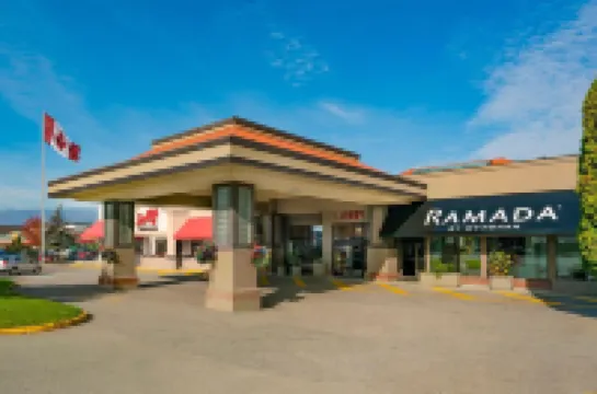 Ramada by Wyndham Kelowna Hotel & Conference Center โรงแรมในคีโลว์นา