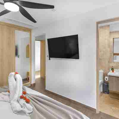 Heavenly View - 2 Bdrm Oceanview Apartment Rooms