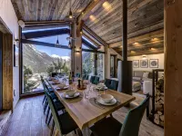 Serene Mountain Chalet, Chamonix Valley