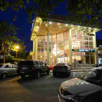 Hotel Queen Vera Hotel Exterior