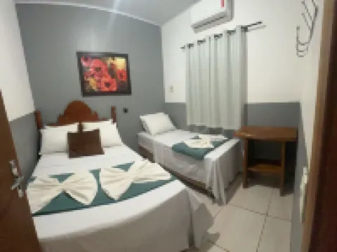 カーサ フロール ド イペ ホームズ ノブレスのホテル