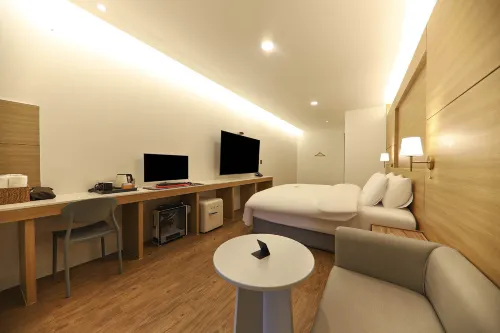 Changwon Masan Ive Hotel - 3-stjärniga