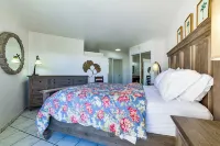 Kihei Haven at Village by the Sea, Steps to Beach! - شرفة