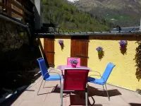 Self-contained apartment in house in Cauterets Hotels in Cauterets