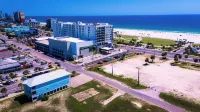 Boardwalk Beach Hangout In the Heart of Gulf Shores!Lower Unit A
