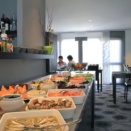 Brit Hotel le Kerotel