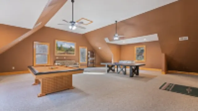 Luxury Creekside Lodge with Hot Tub & Game Room, Great for Large Groups!