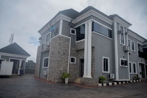 Luxurious Duplex in Oredo, Benin City - Perfect for Families and Groups - 民宿