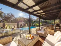 Galene Getaway Walk to Beach Pool Fire Hotels in Mount Martha