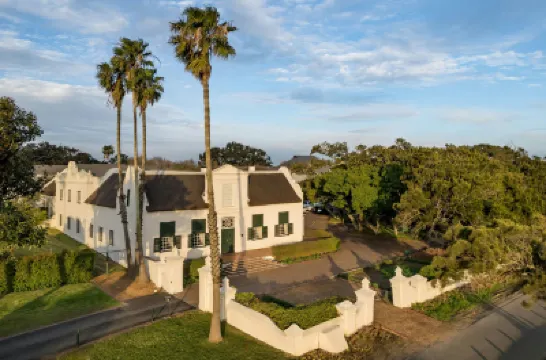 Protea Hotel Cape Town Mowbray Hotels near Claremont