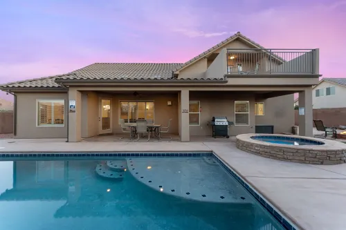 Escondido by RedAwning - Parvekkeita