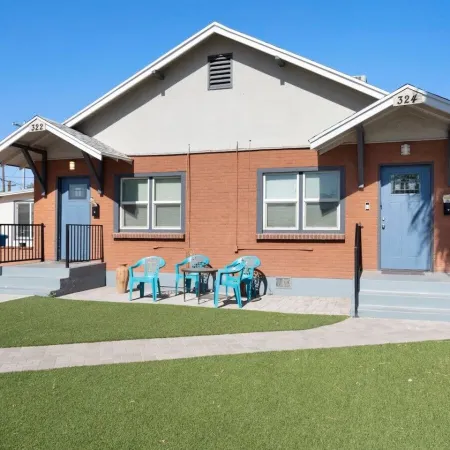 Cute & Cozy Renovated APT in the Heart of Phoenix