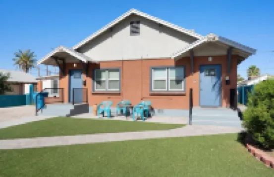 鳳凰城中心可愛舒適的翻新公寓 酒店