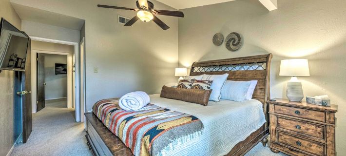 Rustic Ruidoso Retreat Near Shops and Mountains! Hotels in Ruidoso