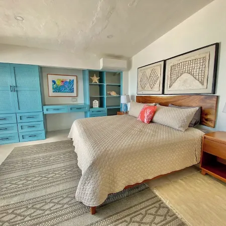 Coastal Casual Bliss: Beach + Pool + Rooftop Deck + Generator + Fast Internet