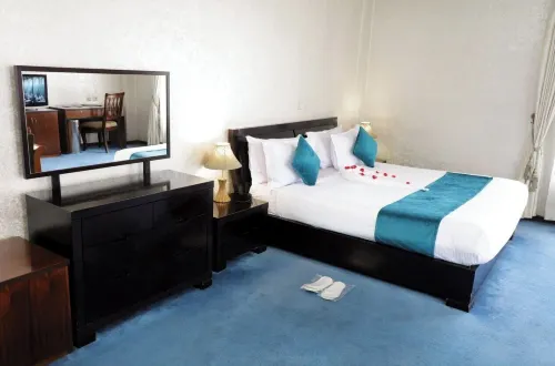 Platinum Hotel