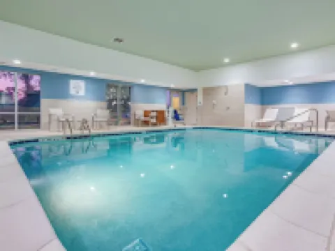 Holiday Inn Express & Suites ELKHART NORTH by IHG Hotel di Elkhart