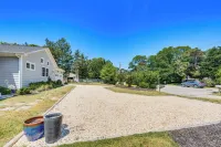 Distinctive Hamptons Home w/ Pool Near Bay, Ocean - Pet friendly