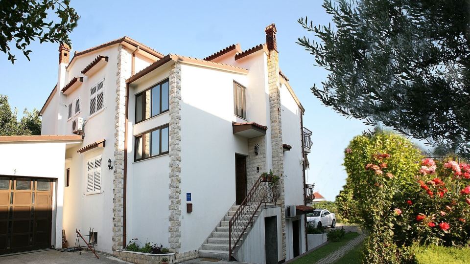 Apartments Bozana