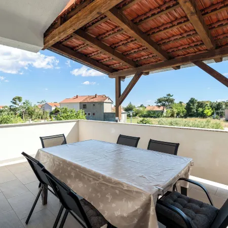 Apartments Baras Отели в г. Нин