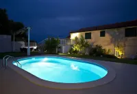 House Miho - Pools