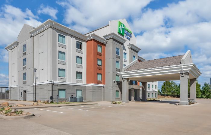 Holiday Inn Express & Suites MORRILTON by IHG