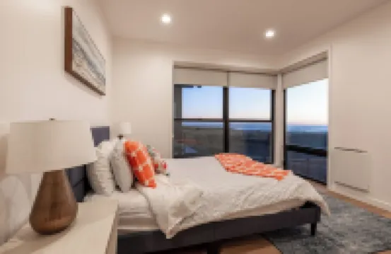 Ocean Oasis - Oceanfront Escape + Hot tub! Hotels in 