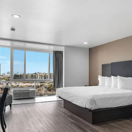 Motel 6 Oceanside, CA – Marina / Camp Pendleton