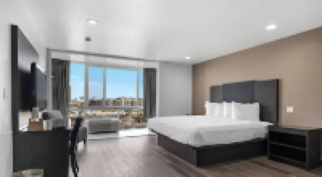 Motel 6 Oceanside, CA – Marina / Camp Pendleton