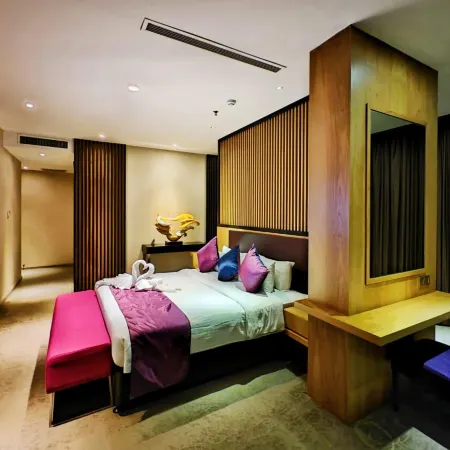 Greens Hotel & Suites