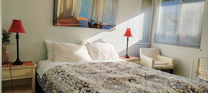 Bed Plus YVR Airport Hotels in Vancouver