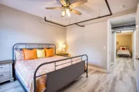 902 Howard Lofts