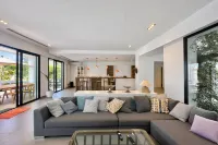 Villa Solreya Contemporary oasis with pool Hotels in 
